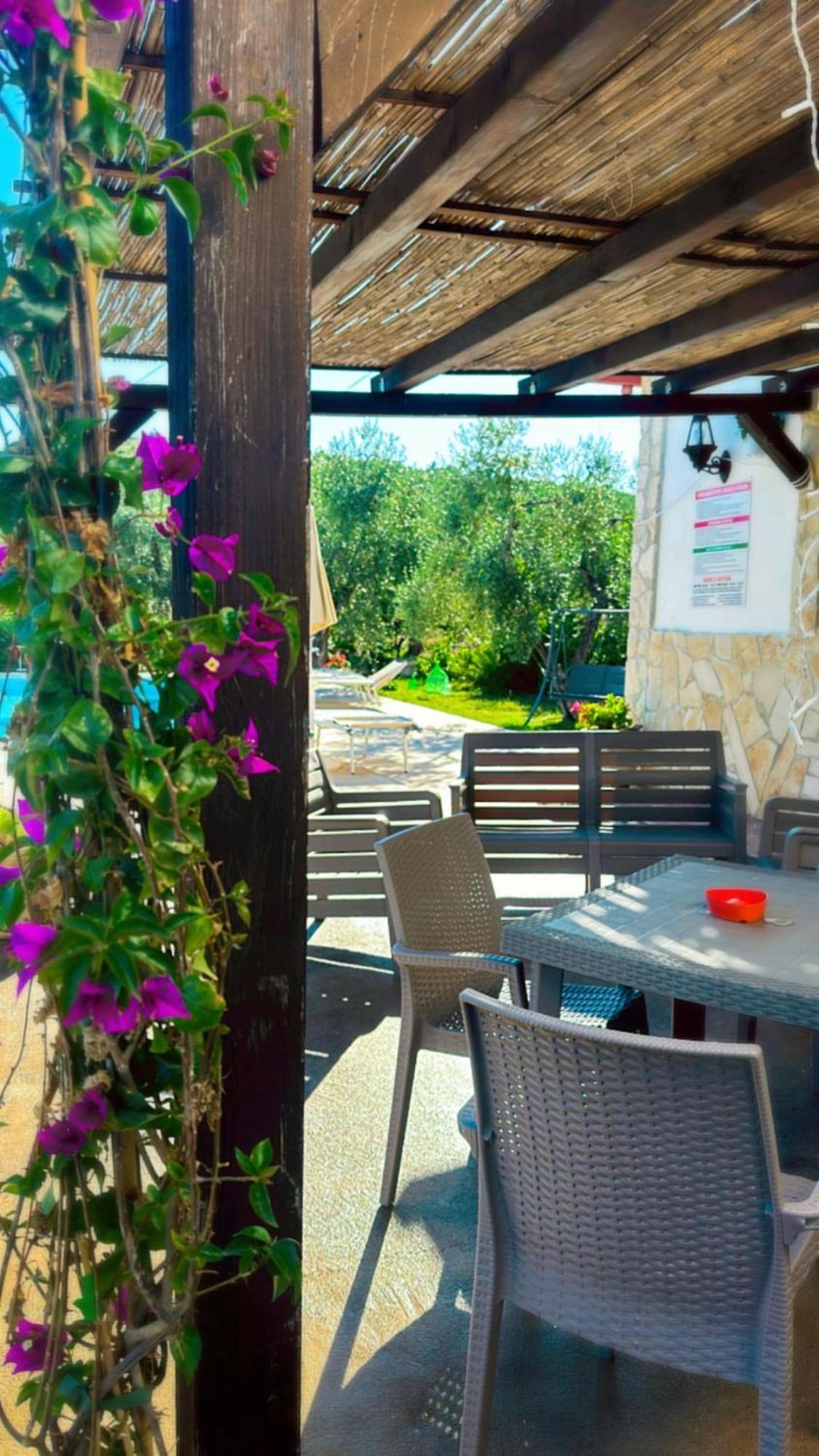 Agriturismo Azzarone В'єсте Екстер'єр фото
